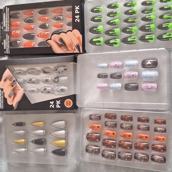 Halloween Nail Art Set - 24 PK - Picture 4 of 10